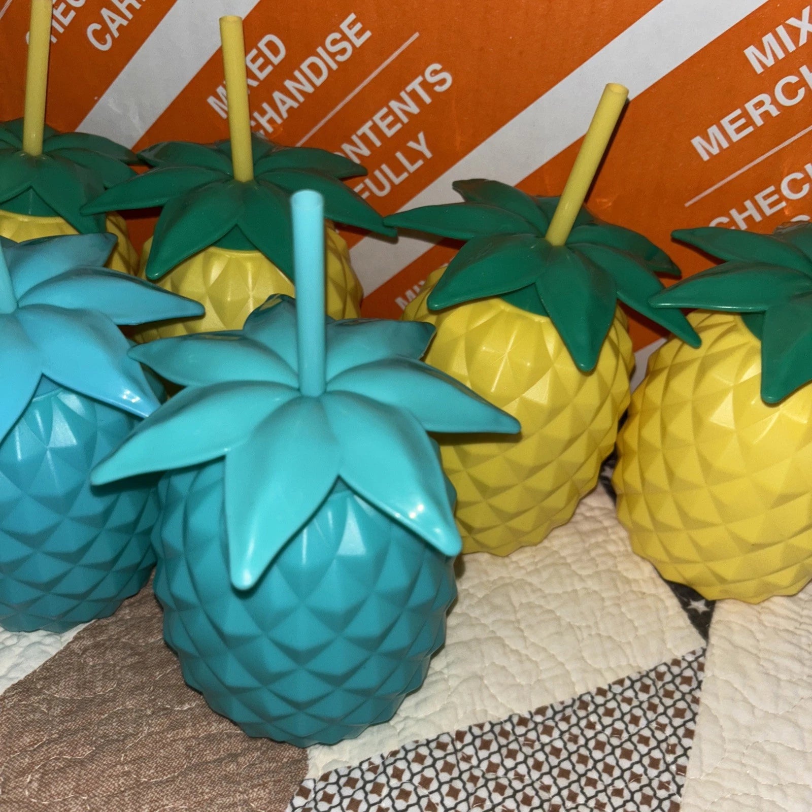 Pineapple shaped plastic cups with lid and straw Set Of 6. | eBay
