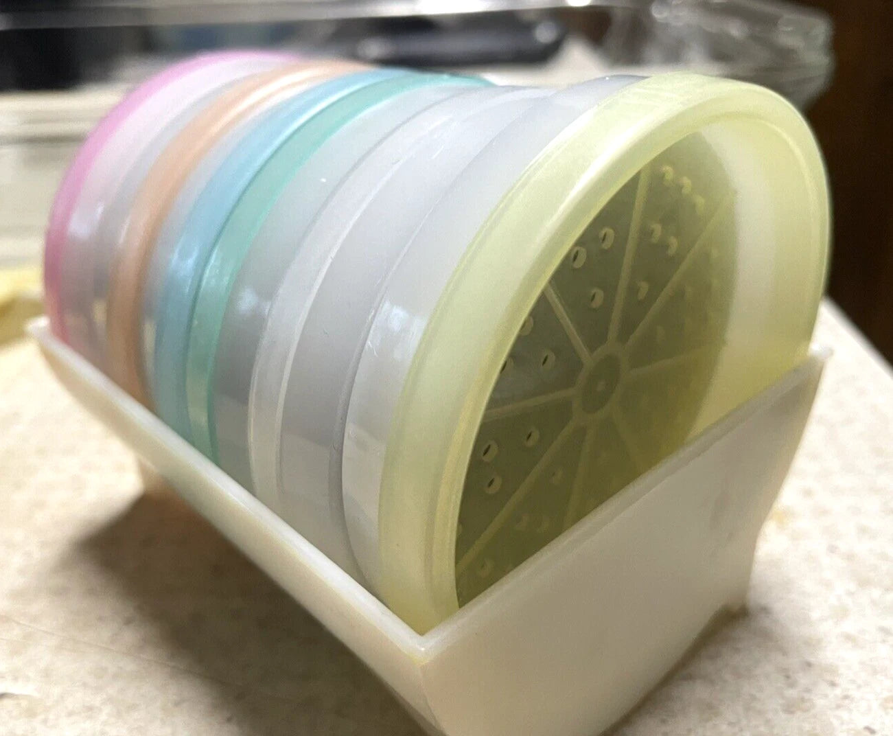 3" Tupperware Pastel Wagon Wheel Coaster Set of 6 Carrier 567 Vintage | eBay