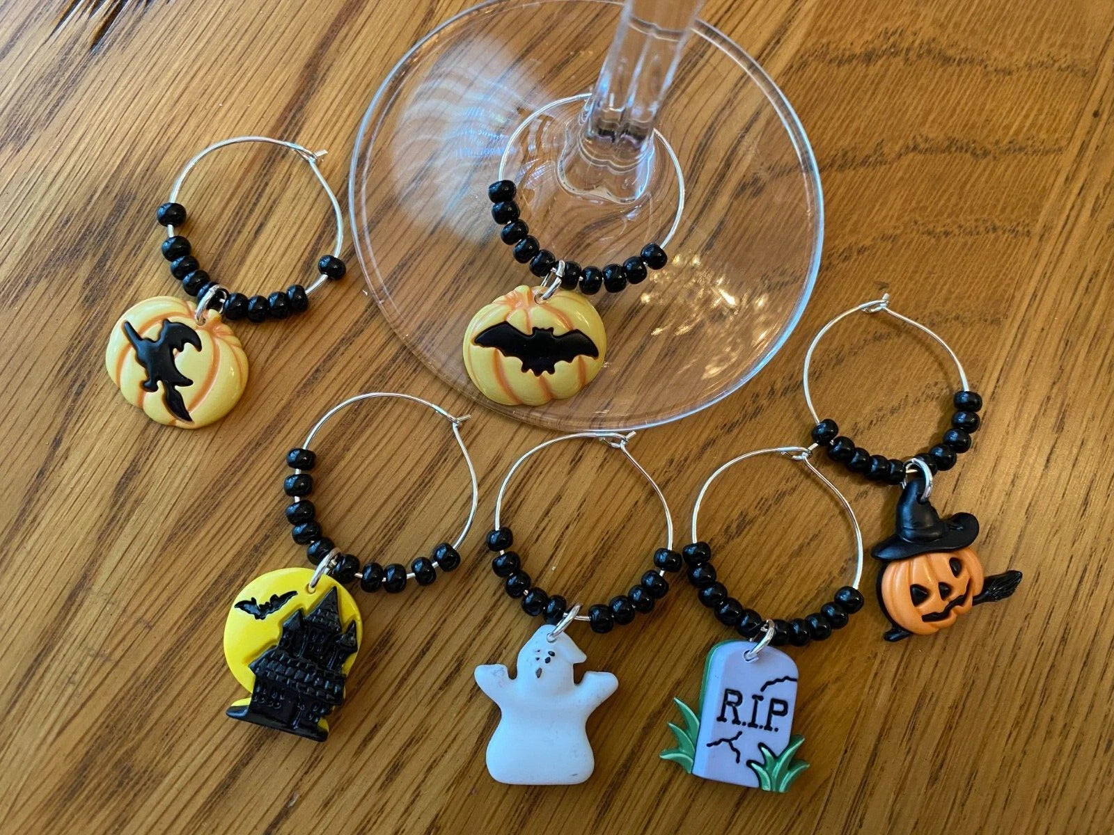 "HALLOWEEN" SPOOKY SET OF 6 HAND CRAFTED WINE GLASS CHARMS | eBay