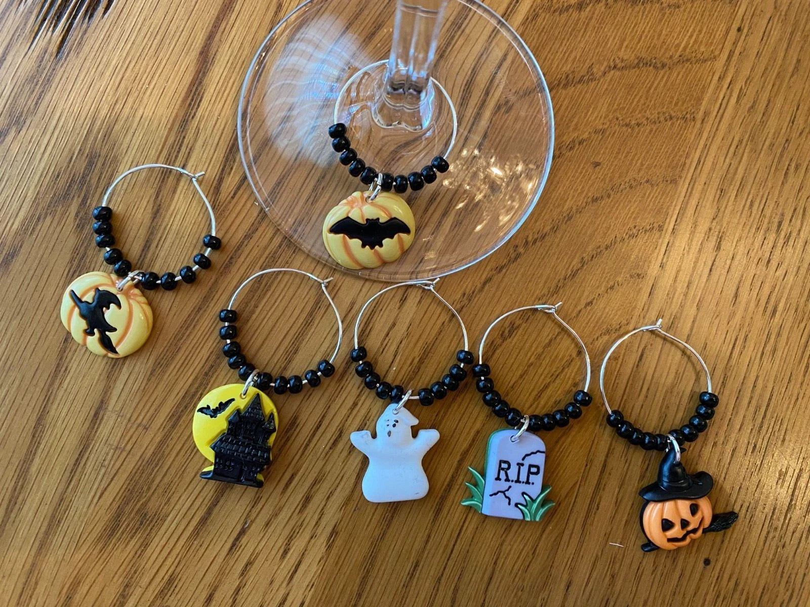 "HALLOWEEN" SPOOKY SET OF 6 HAND CRAFTED WINE GLASS CHARMS | eBay